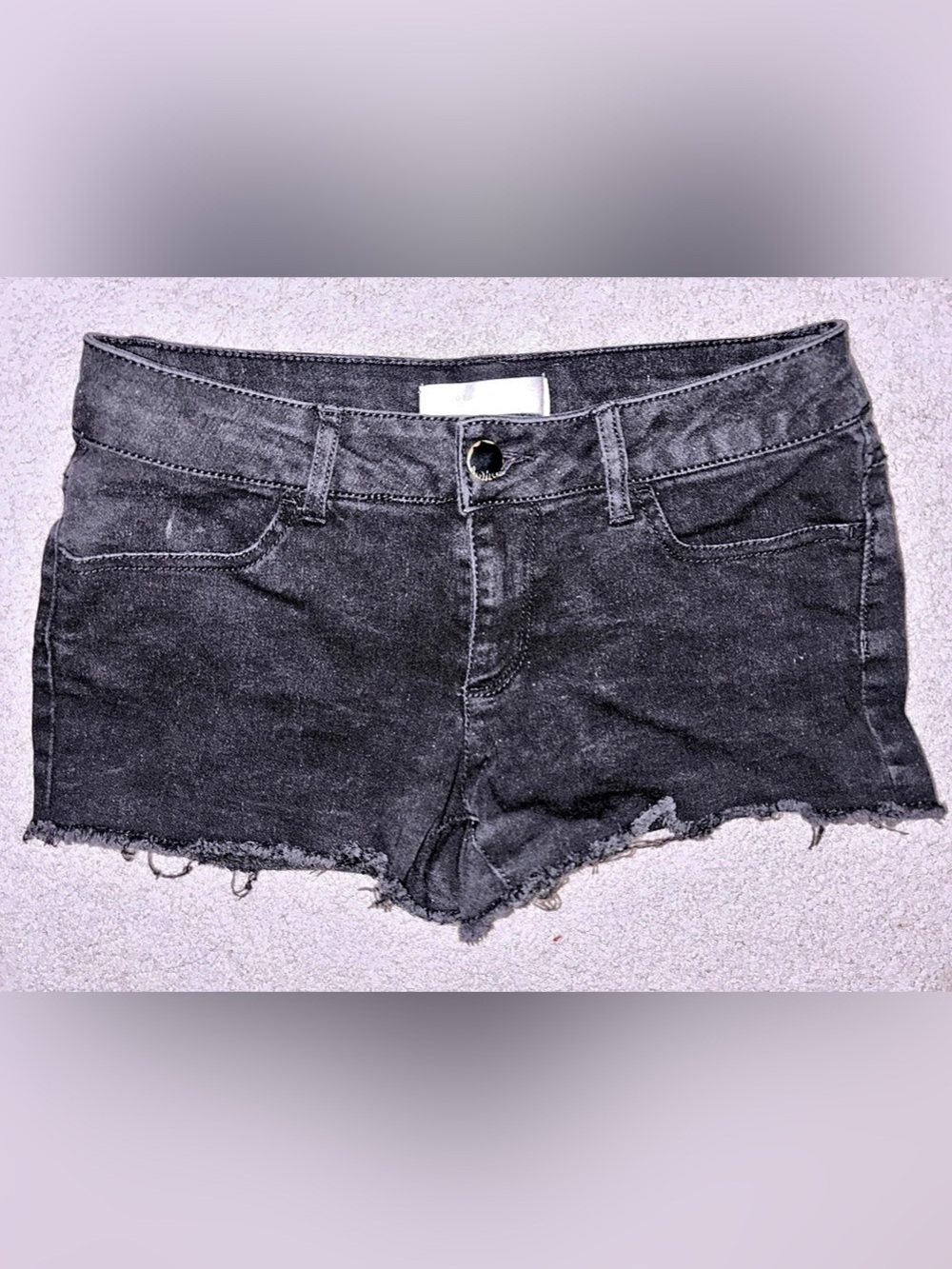 No Boundaries Jean Shorts Frayed Hem in Black Size 7